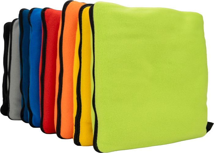 2in1 fleece blanket/pillow RADCLIFF