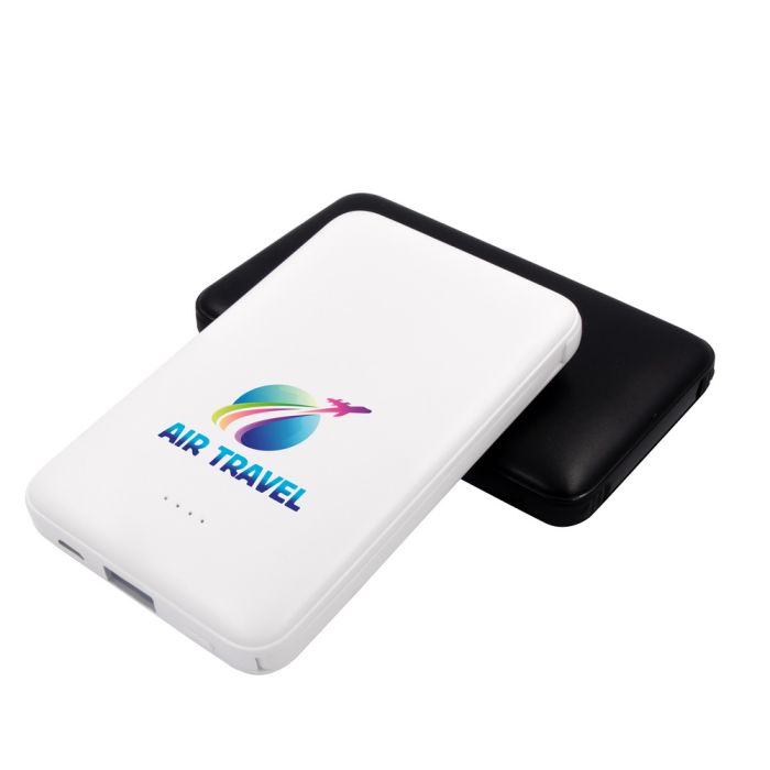 Power bank 5000 mAh with integrated cables, adapter included | Presley