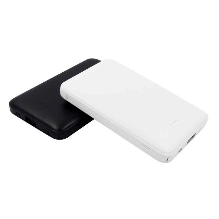 Power bank 5000 mAh with integrated cables, adapter included | Presley