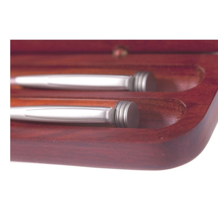 Writing set, ball pen and mechanical pencil