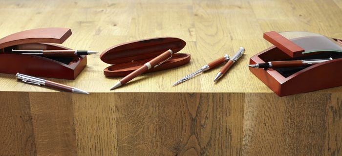 Writing set, ball pen and roller ball pen
