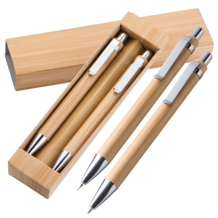Writing set PORT-AU-PRINCE